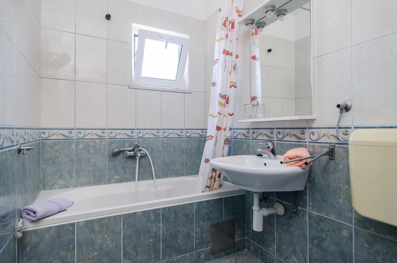 Apartments With A Parking Space Zuljana, Peljesac - 4574 المظهر الخارجي الصورة